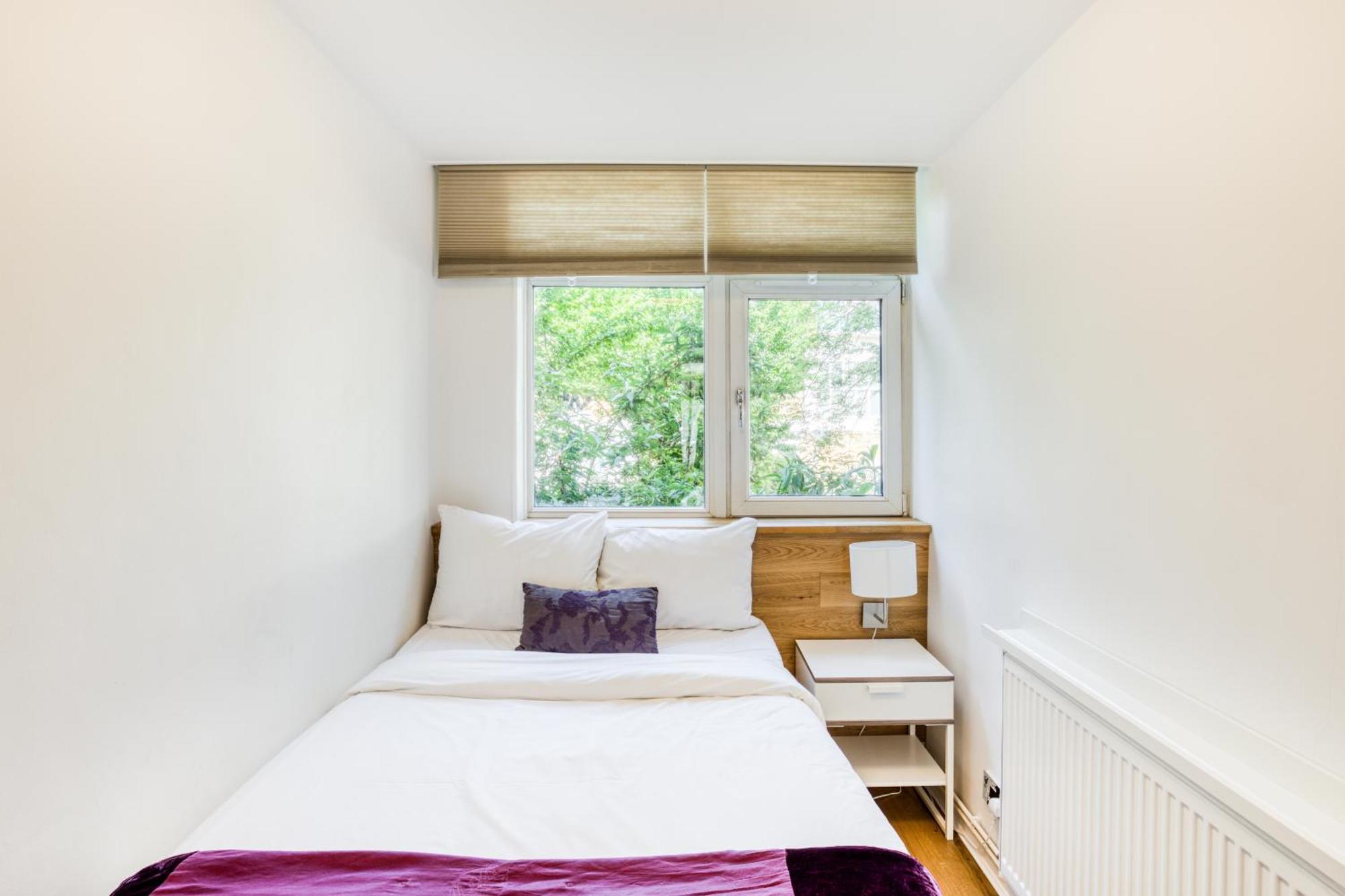 Homely 4 Bedroom House In Brixton Apartment *